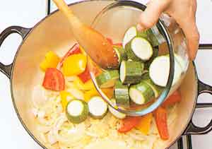 Provencal-vegetable-stew-Ratatouille-french-cuisine-calories-nutrition-steps2