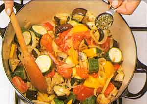 Provencal-vegetable-stew-Ratatouille-french-cuisine-calories-nutrition-steps3