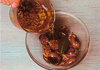 Marinated-Baby-Eggplants-With-Raisins-And-Pine-Nuts-calories-step-by-step-with-photo