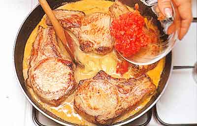 Pork-Chops-with-Tomato-Sauce-nutrition-facts-step-by-step with photos
