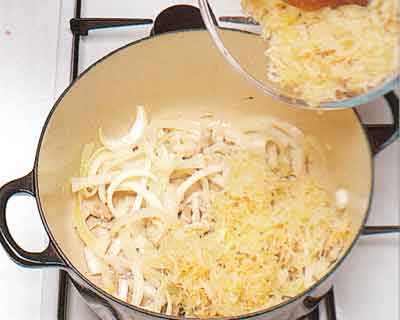 Sauerkraut-with-Pork-and-Sausages-Recipe-calories-Choucroute-Garnie-step-by-step-french-cuisine