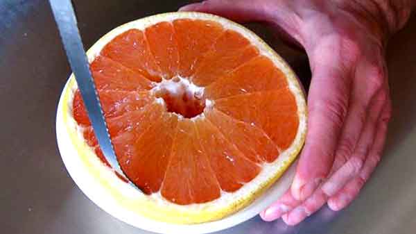 How-to-Peel-and-Slice-a-Grapefruit-Step-by-step-with-photos-1