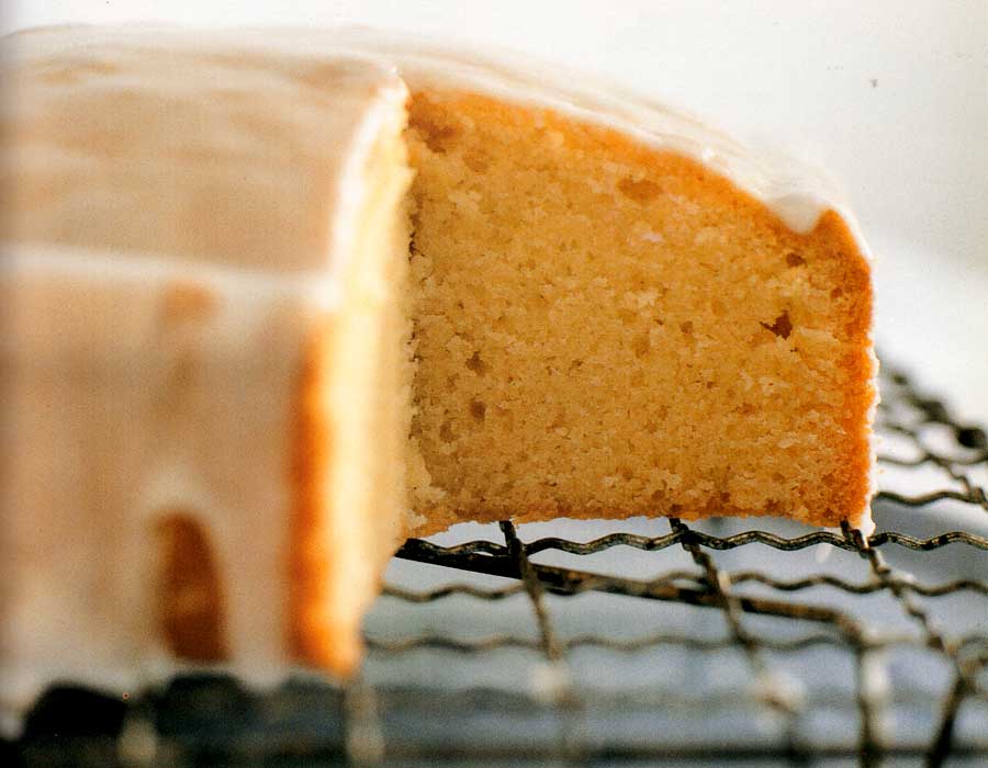 Easy-Pound-Cake-Recipe-calories-nutrition-facts-homemade-dessert