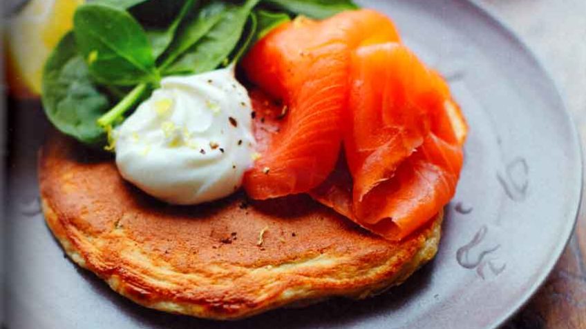 Diet Meal Recipes: Smoked Salmon and Spinach Spelt Pancakes