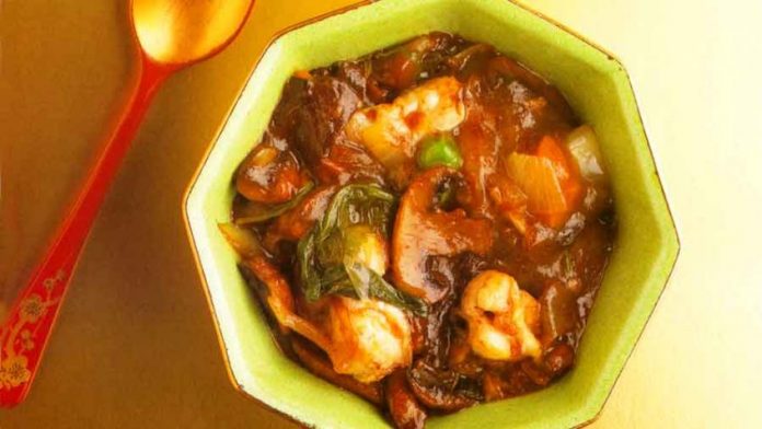 Easy Chinese Cuisine: Chicken and Mushrooms Recipe - RecipeMatic